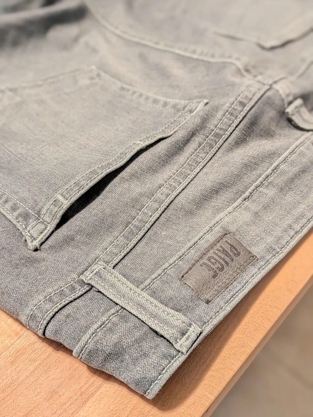 PAIGE Premium Denim Jeans Gray - Excellent Condition - Buttery Soft
